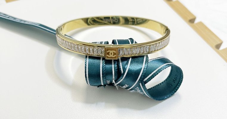 Cách làm sáng trang sức hợp kim đơn giản tại nhà