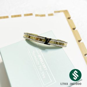 Lắc tay chữ LV, chất liệu titan không hoen gỉ