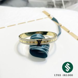 Lắc tay chữ LV chất lừ