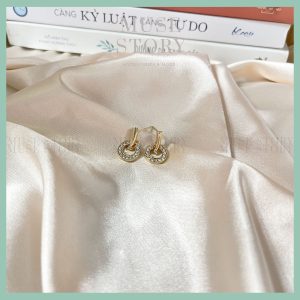 Khuyên tai vòng tròn mặt đá tinh tế