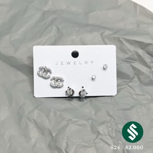 Set 03 đôi khuyên tai Chanel và hạt đá nhỏ đơn giản với chất liệu bạc 925 bền đẹp