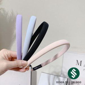 Băng đô màu pastel nhẹ nhàng tinh tế. Vải gân nhẹ và mềm mại.