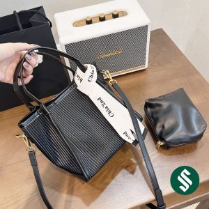 Set túi Chia’2nd kèm ví siêu xinh, màu đen tuyền rất đep