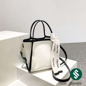Set túi Chia’2nd kèm ví siêu xinh màu trắng viền đen tạo điểm nhấn nổi bật