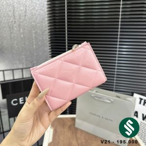Ví CnK dập ô trám màu hồng