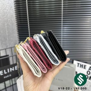 Ví CnK dập ô trám like auth