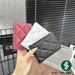 Ví CnK dập ô trám màu đen